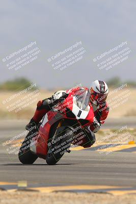 media/Sep-30-2023-SoCal Trackdays (Sat) [[636657bffb]]/Turn 15 (1120am)/